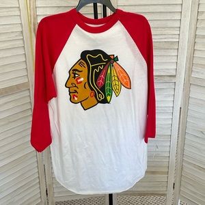 Chicago Blackhawks 3/4 sleeves tee size L